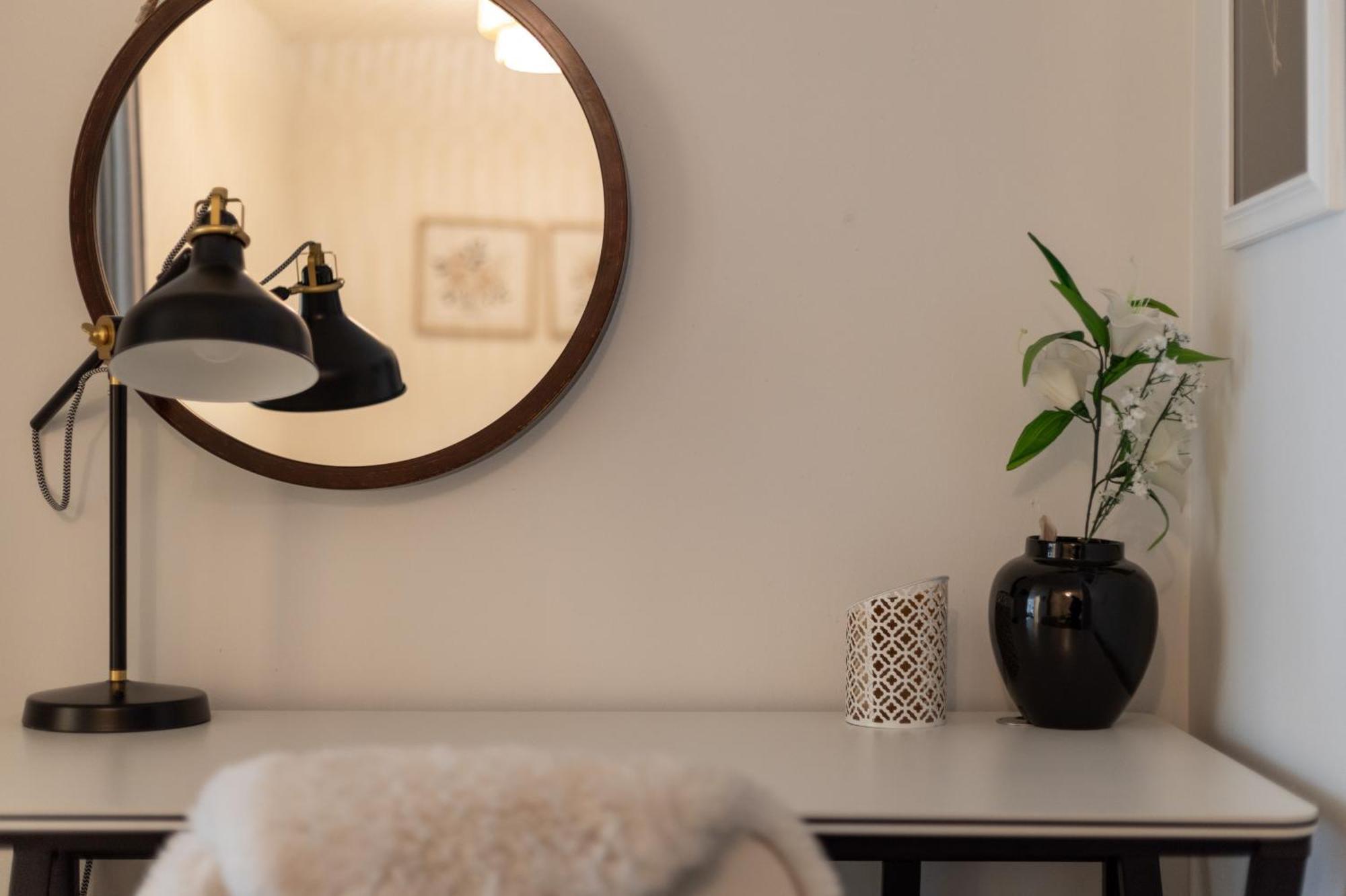 Beautiful 2 Bedroom Downtown Apartment Toronto
